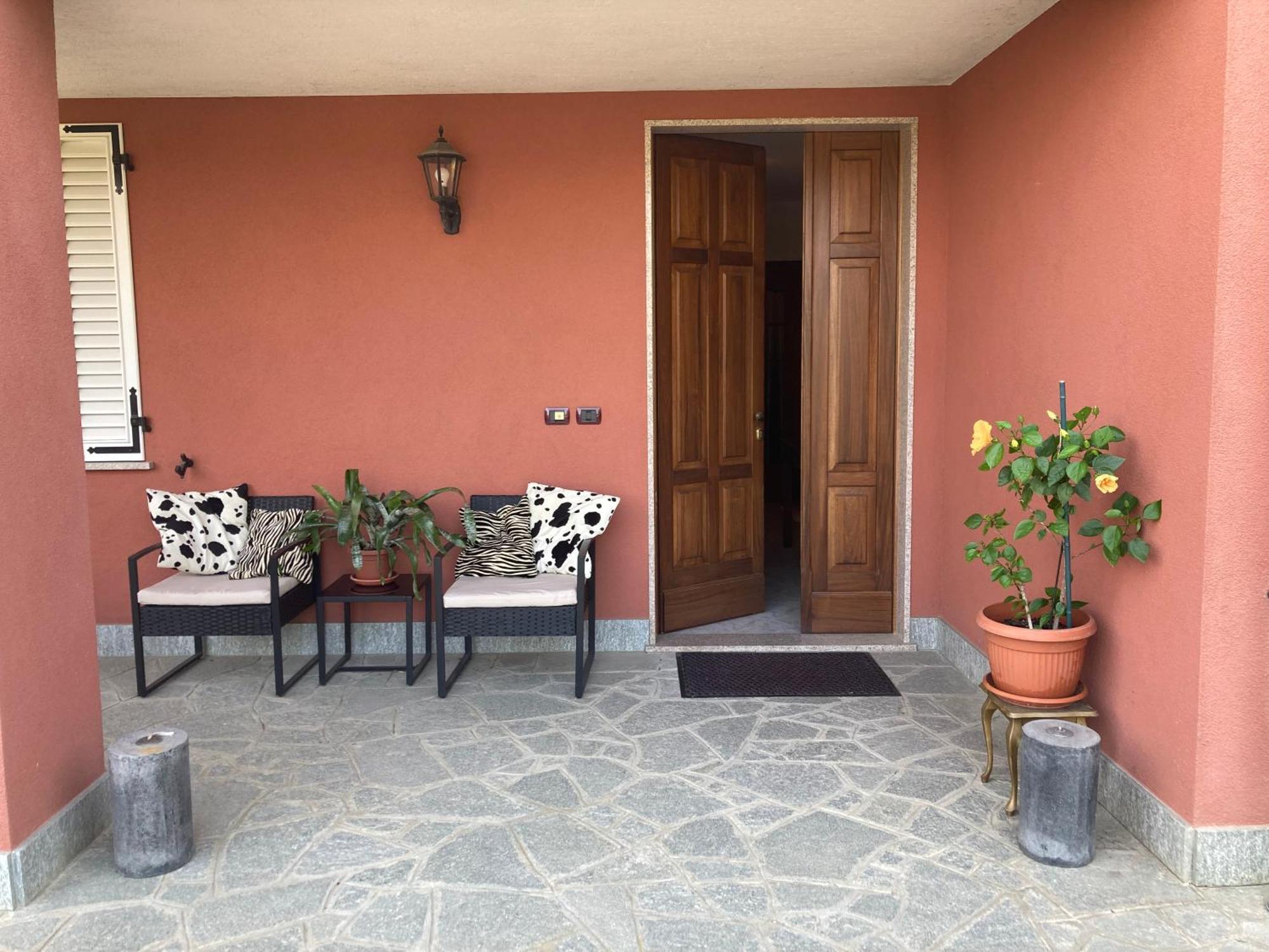 卡内利Casa Finestre Bianche公寓 外观 照片